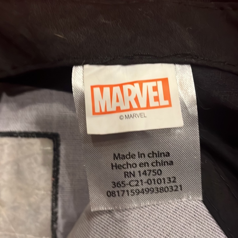 Marvel Cap - Picture 6 of 6